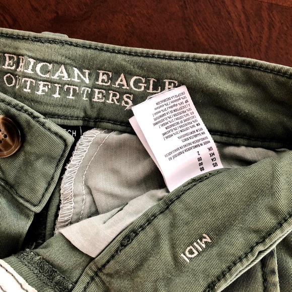 American eagle midi shorts in army green - Picture 2 of 5